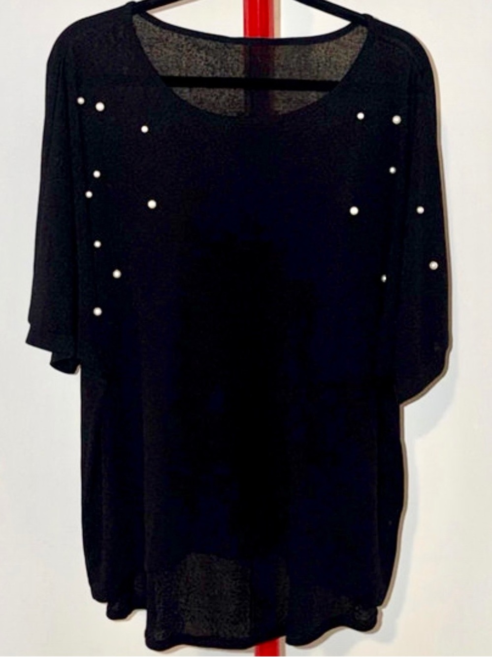 Black Pearl-Accent Women's Short Sleeve Top